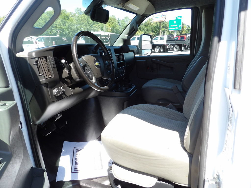 Used 2021 Chevrolet Express 3500 w/ Power Convenience Package RWD image 16
