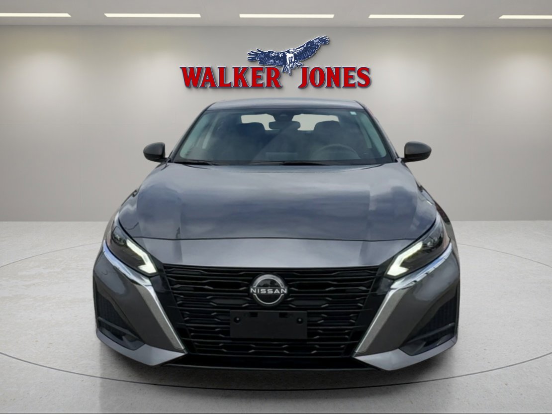 Used 2024 Nissan Altima 2.5 SV image 8