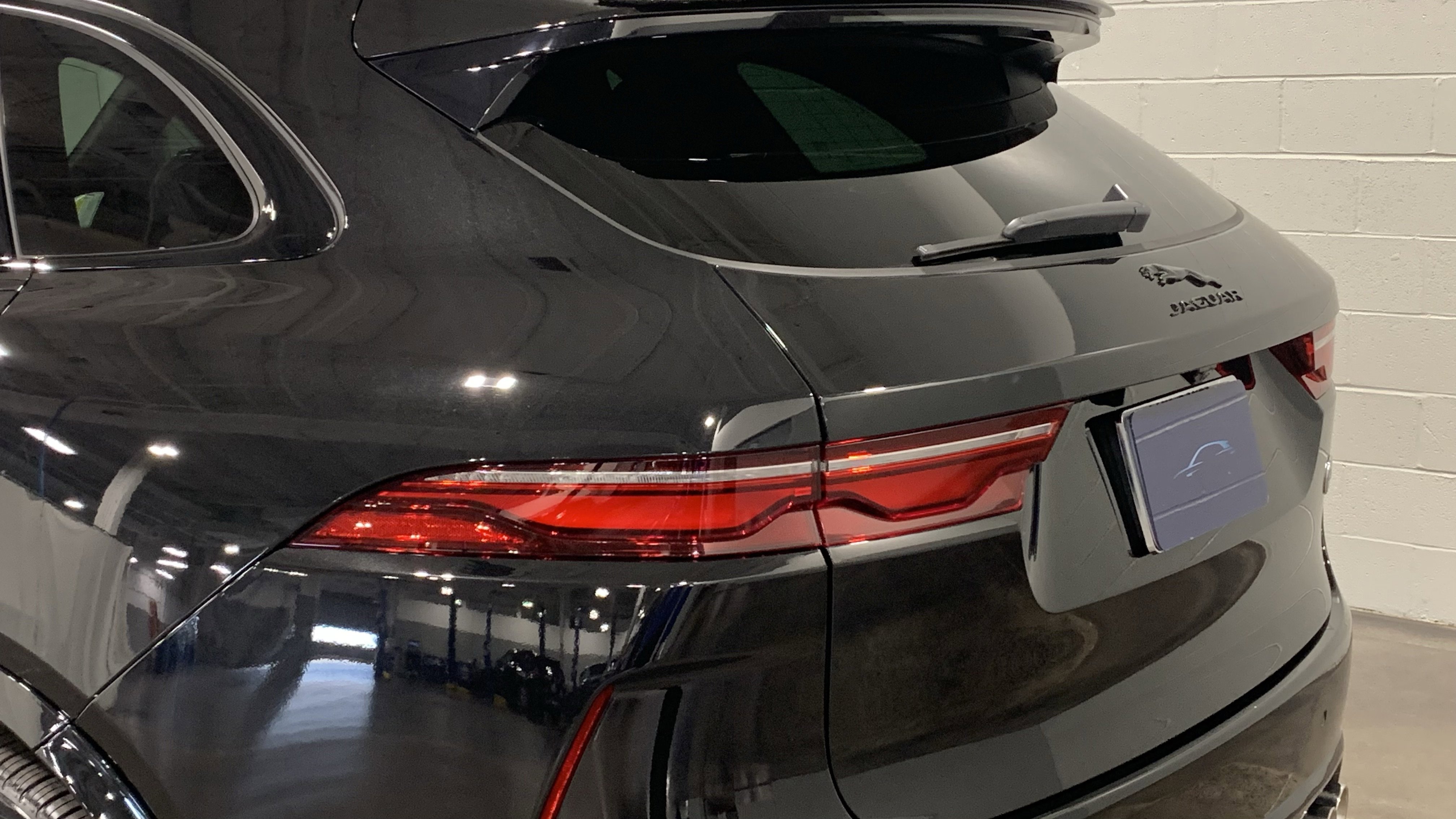 New 2026 Jaguar F-PACE SVR 575 Edition image 17