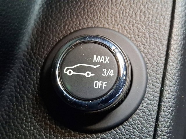 Used 2023 Chevrolet Traverse LT image 27