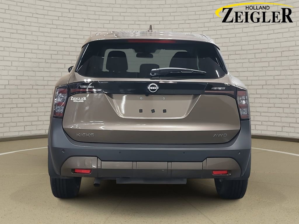 Certified 2025 Nissan Kicks SV image 6