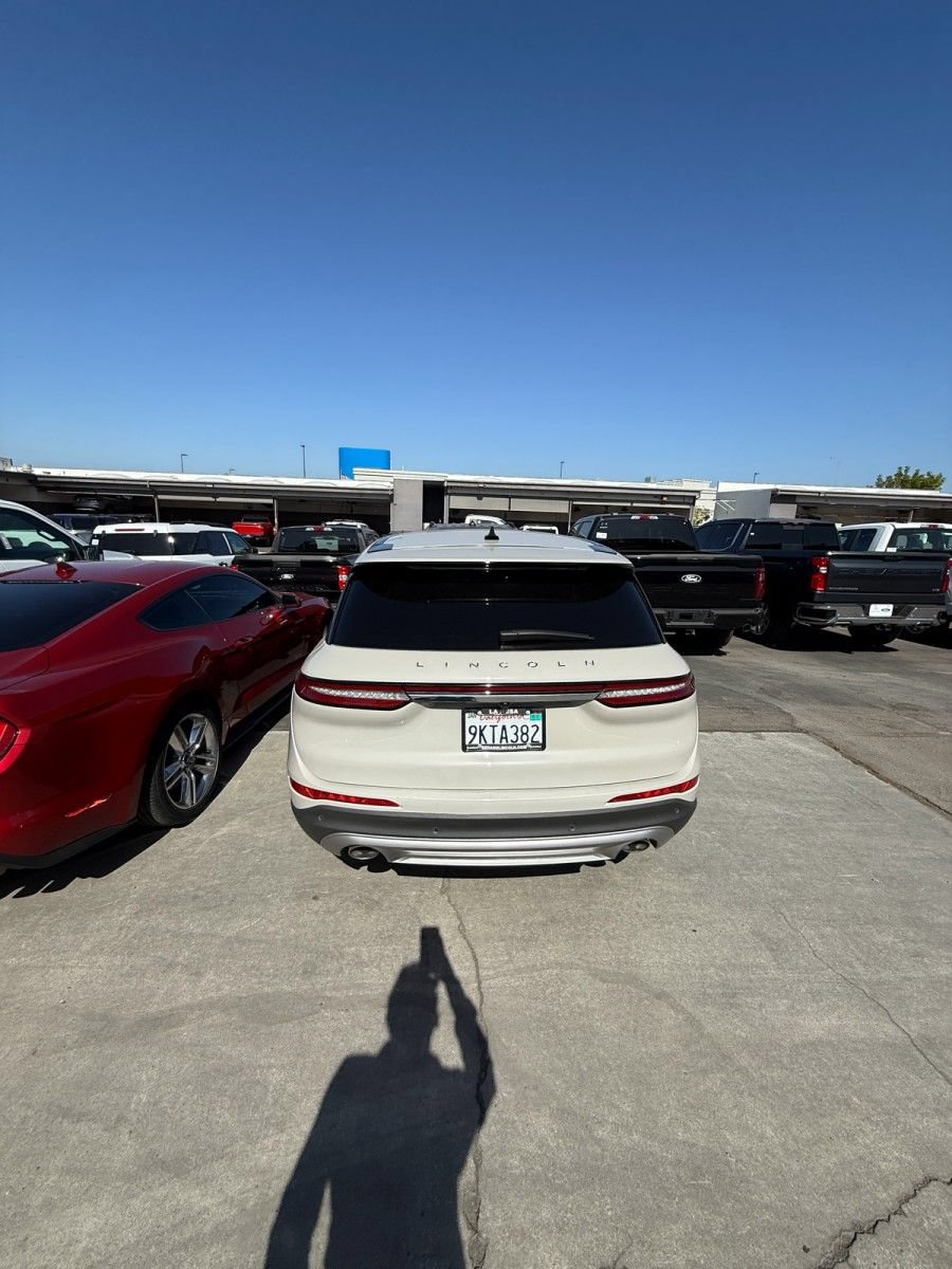 Used 2023 Lincoln Corsair FWD image 3