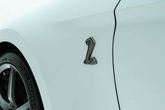 Used 2021 Ford Mustang Shelby GT500 w/ Carbon Fiber Track Pack image 23