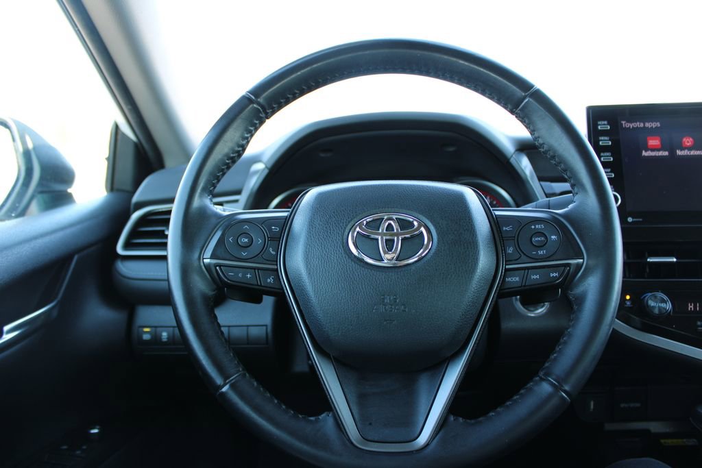 Used 2023 Toyota Camry XSE image 33