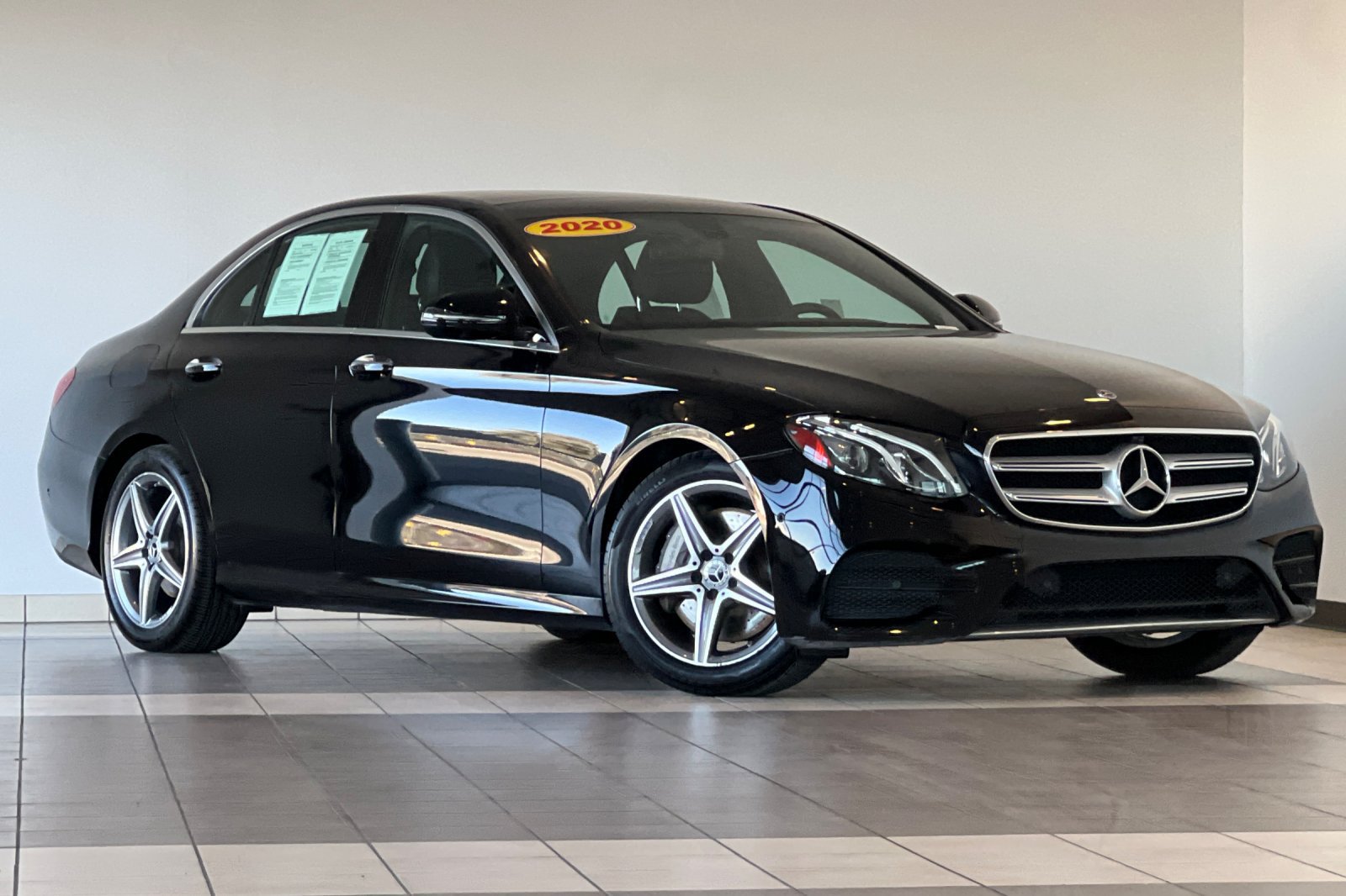 Used 2020 Mercedes-Benz E 350 Sedan image 2