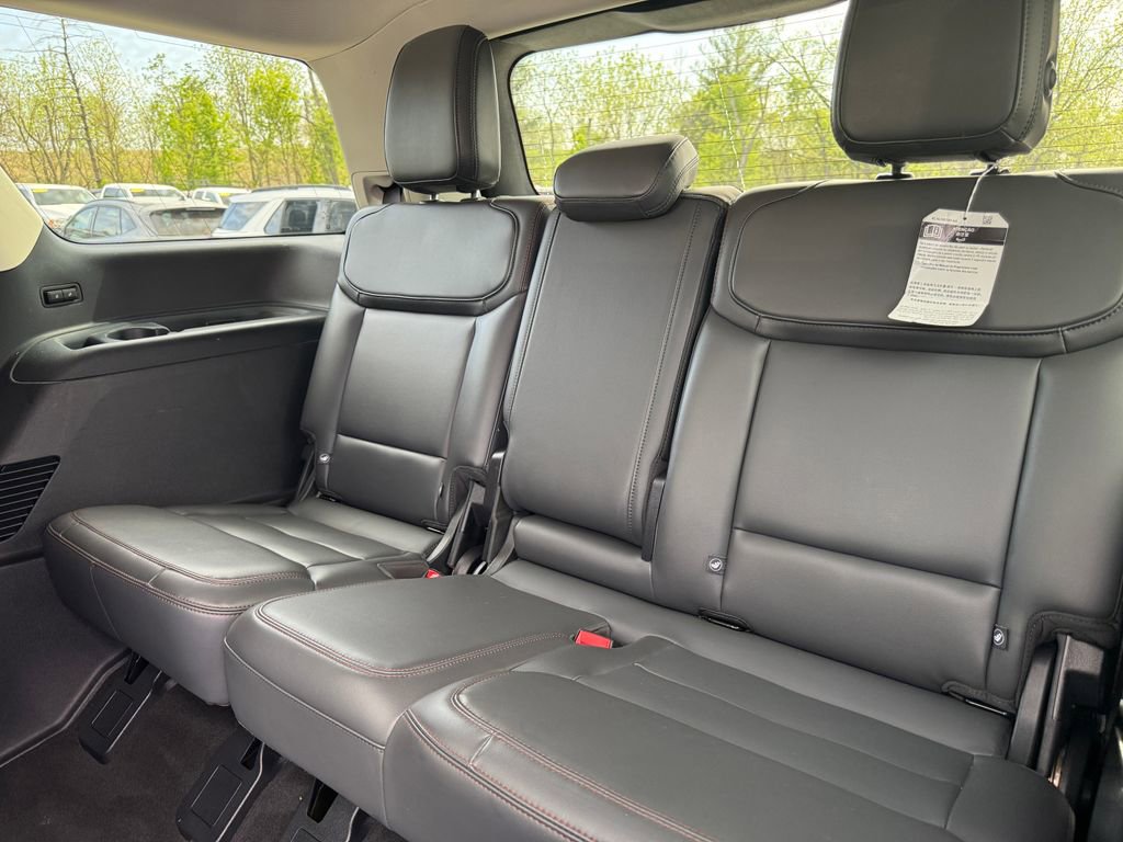 Used 2025 Ford Expedition Active AWD/4WD image 44