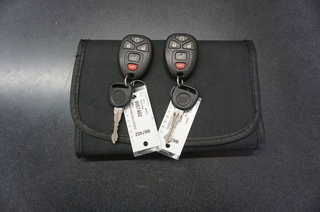 Used 2016 Buick Enclave Leather FWD image 17