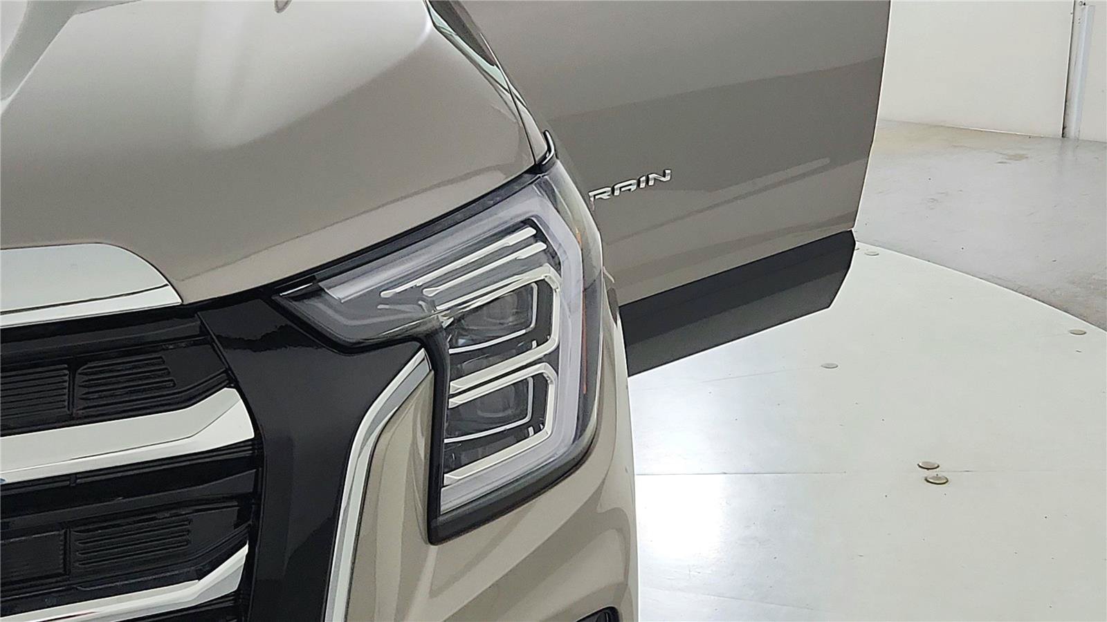 Used 2026 GMC Terrain Elevation w/ Technology Package II FWD image 28