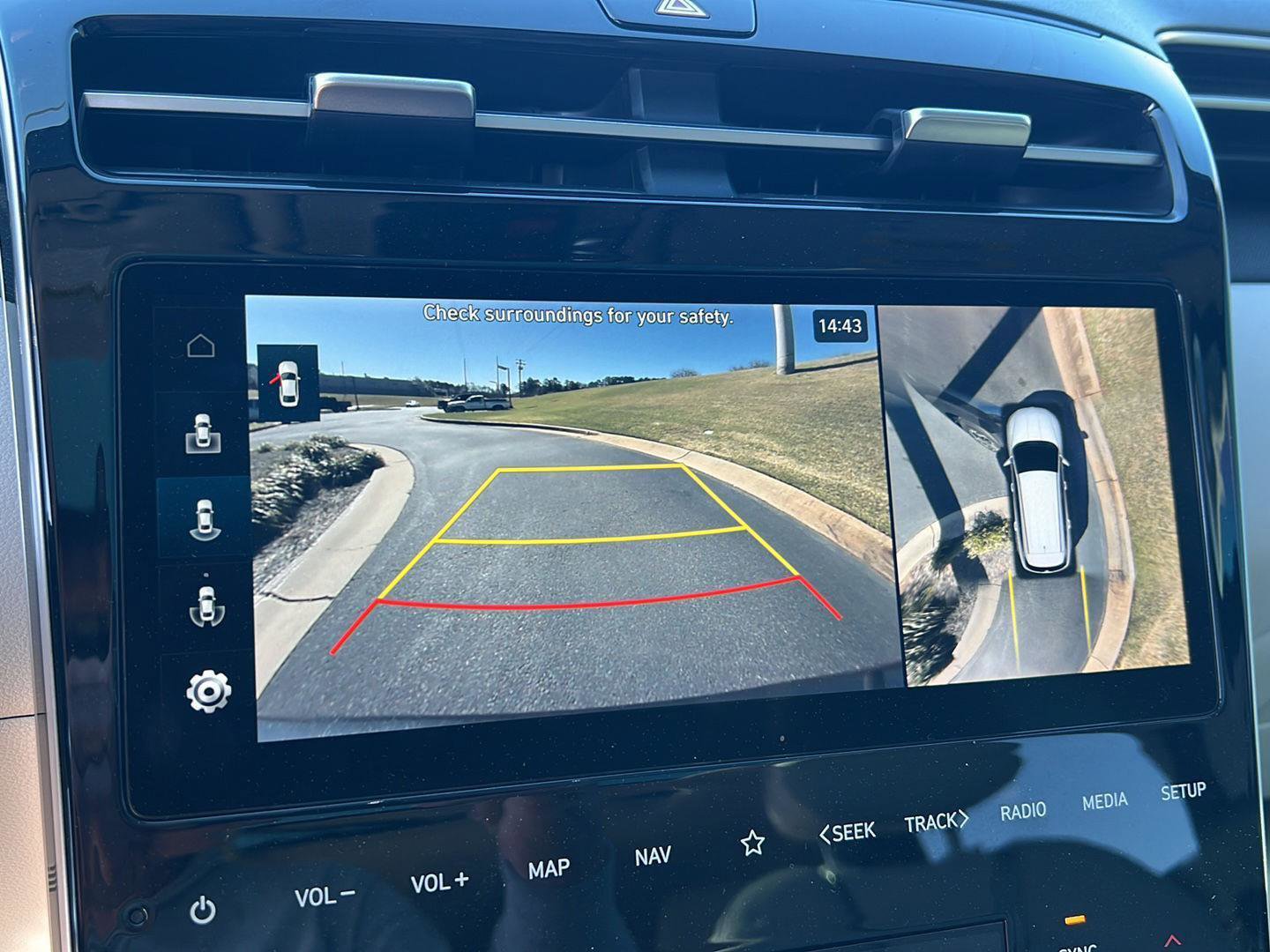 Used 2023 Hyundai Tucson Limited image 27