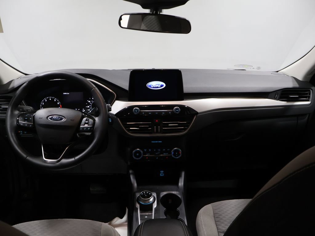 Used 2022 Ford Escape SE w/ Cold Weather Package image 16