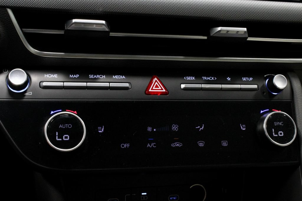 Used 2025 Hyundai Sonata SEL FWD image 30