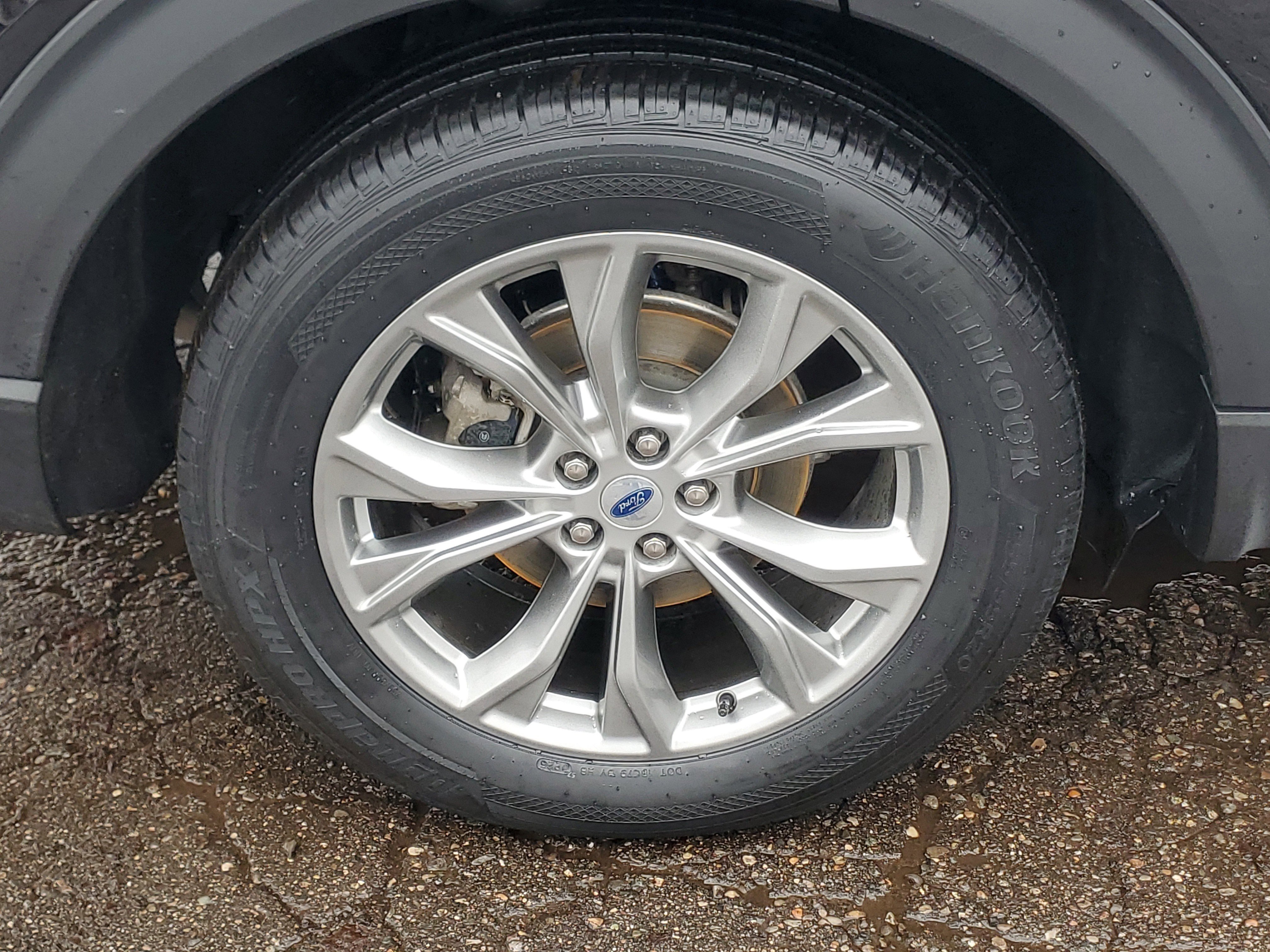 Used 2023 Ford Explorer Limited w/ Limited Technology Package image 7