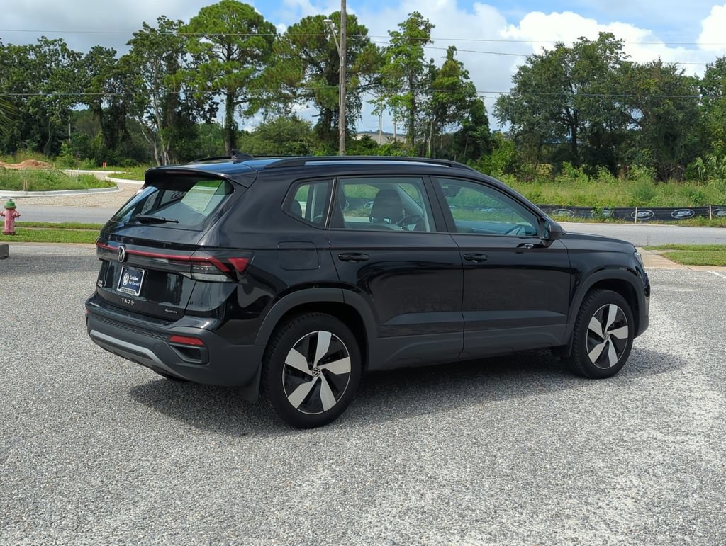 Used 2025 Volkswagen Taos S AWD/4WD image 7