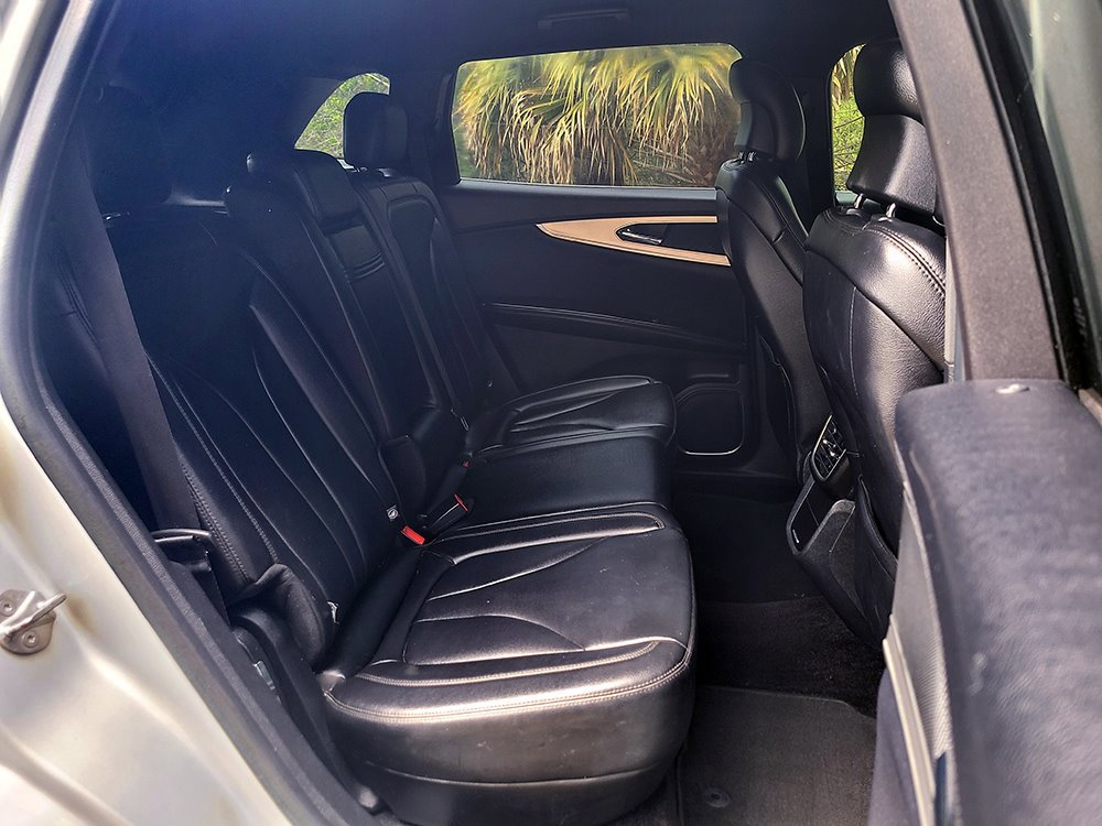 Used 2017 Lincoln MKX Premiere image 19