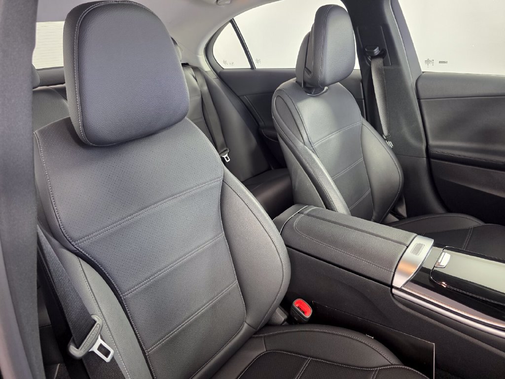 Certified 2023 Mercedes-Benz C 300 Sedan image 28