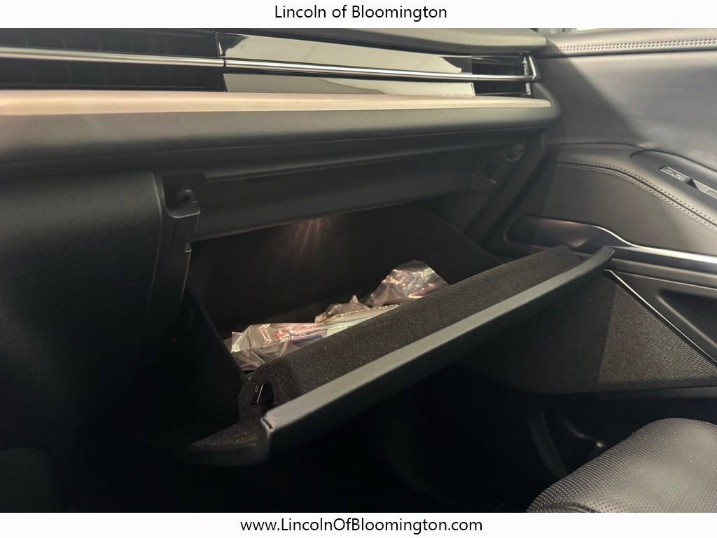 Used 2025 Lincoln Navigator L Reserve image 45