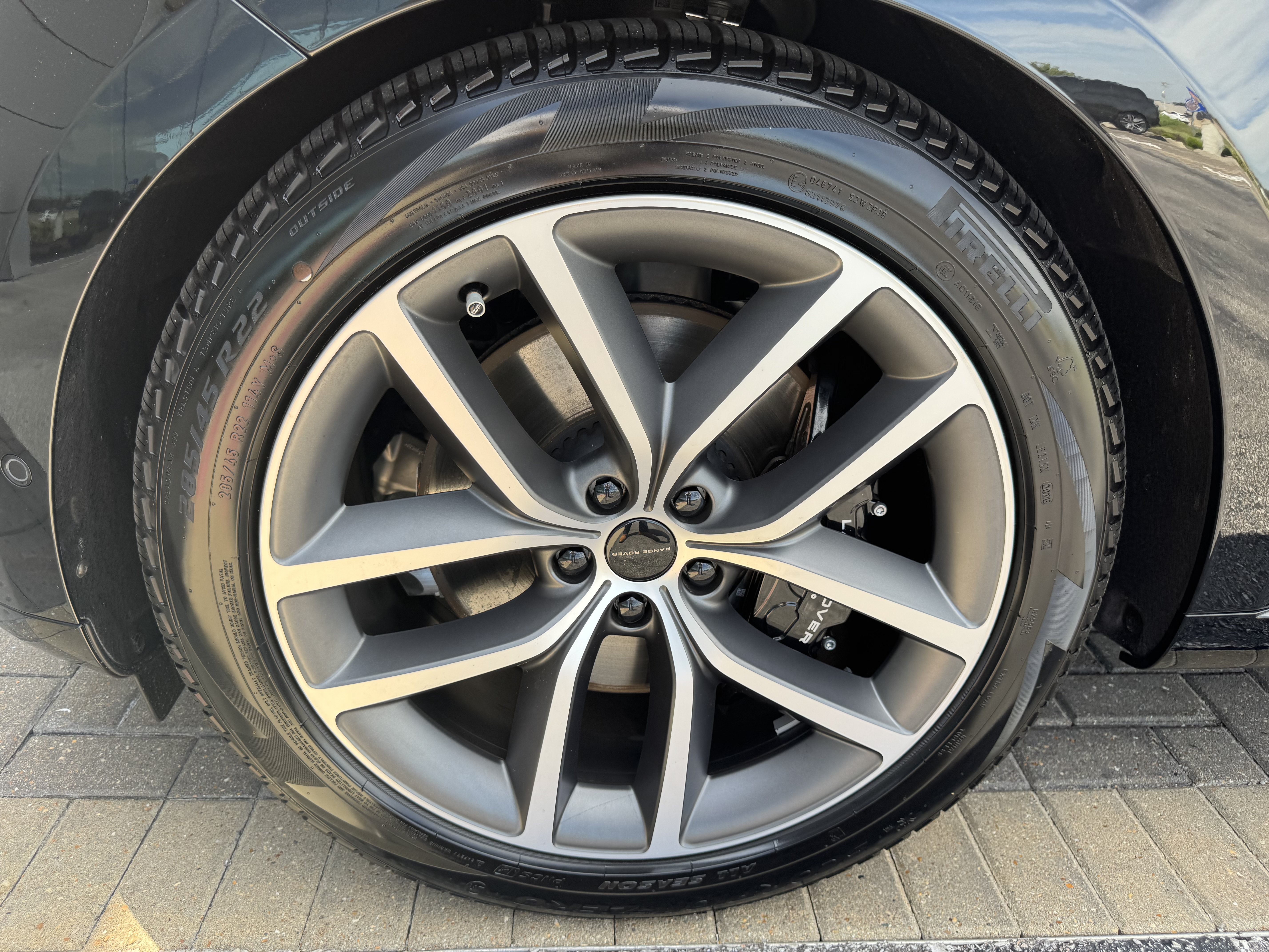 New 2026 Land Rover Range Rover SE AWD/4WD image 6