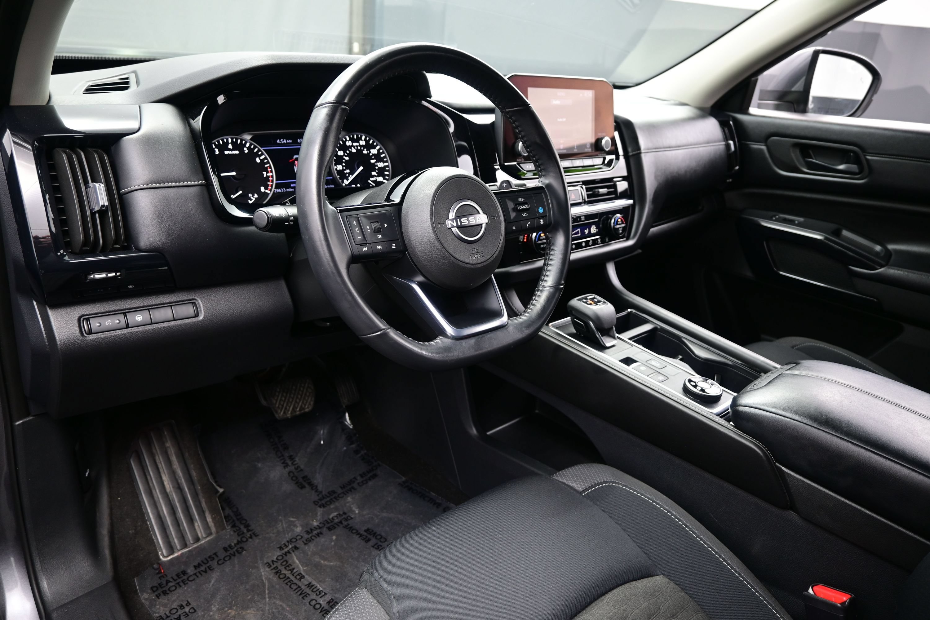 Used 2023 Nissan Pathfinder SV AWD/4WD image 13