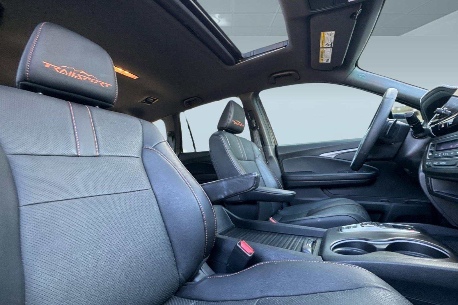 Certified 2023 Honda Passport TrailSport image 31