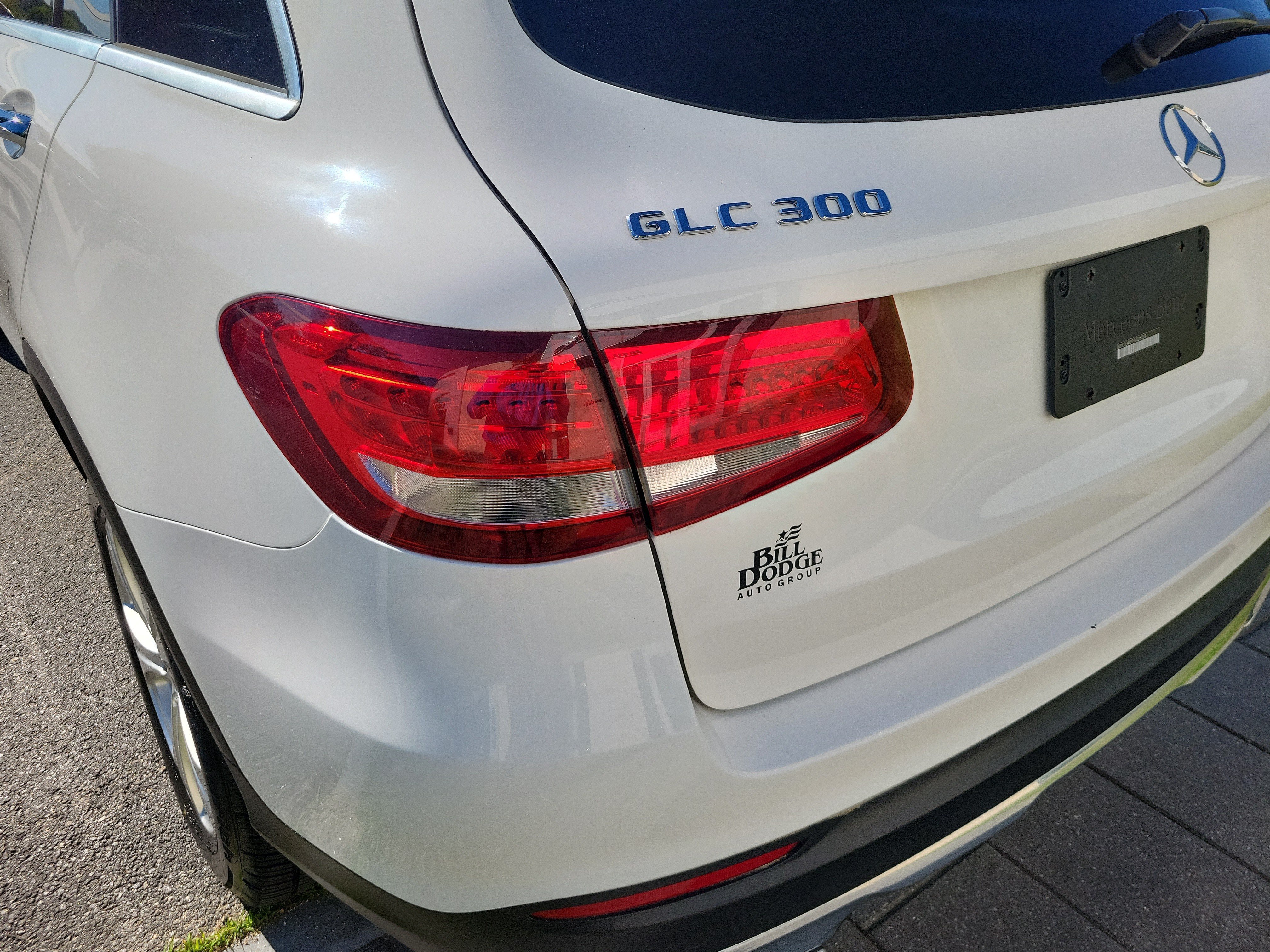 Used 2018 Mercedes-Benz GLC 300 4MATIC image 15