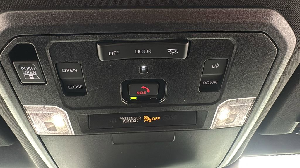 Used 2025 Toyota Tacoma TRD Sport image 31