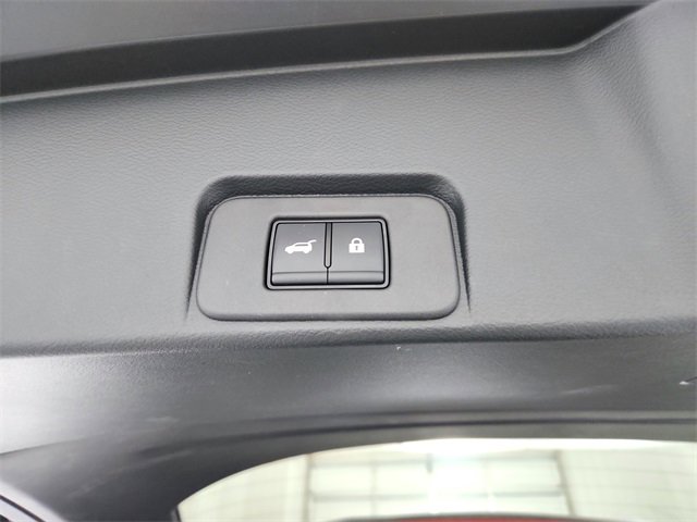 Used 2025 Nissan Rogue SL w/ Tech Package image 44