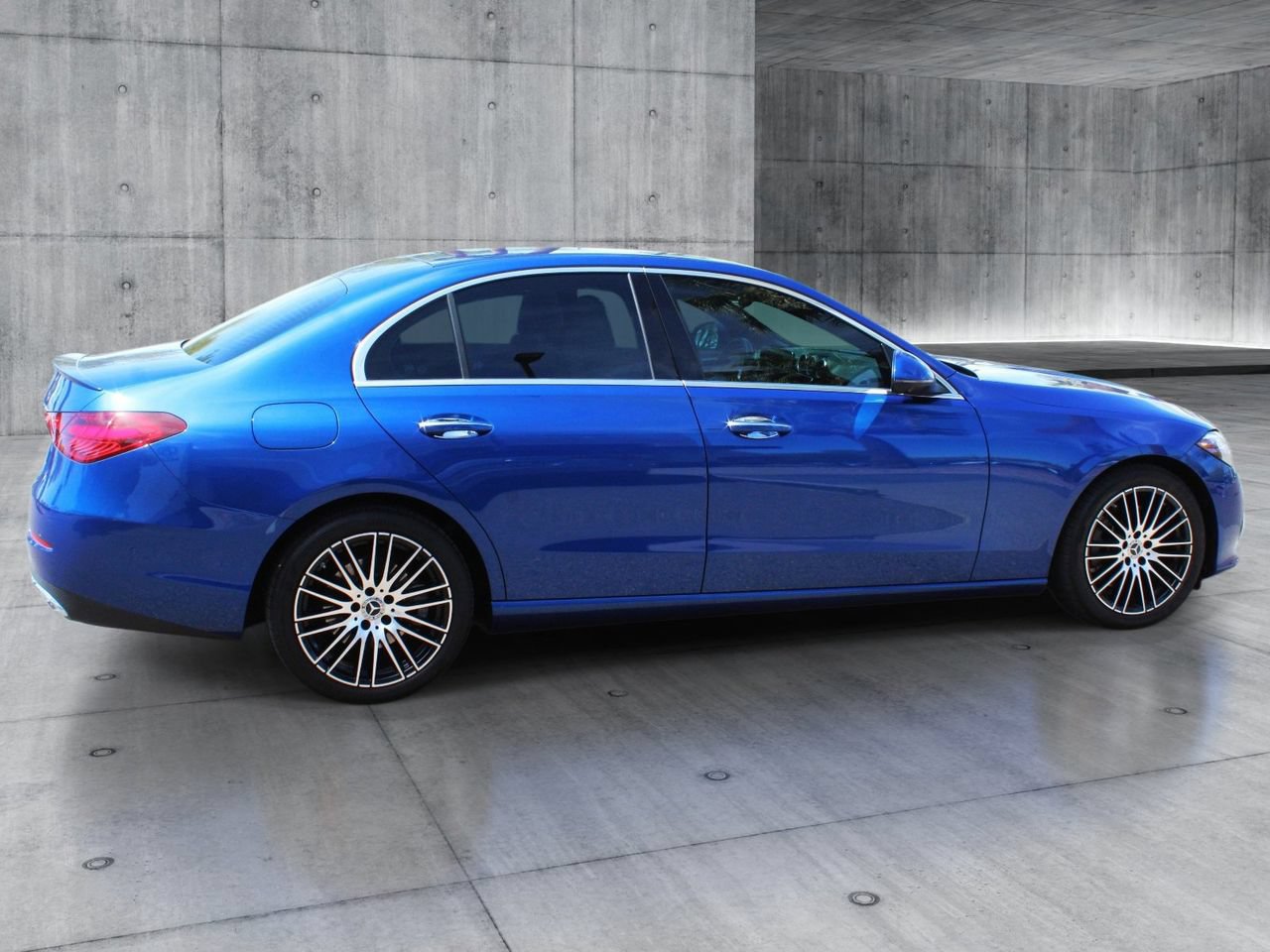 Used 2023 Mercedes-Benz C 300 Sedan image 6