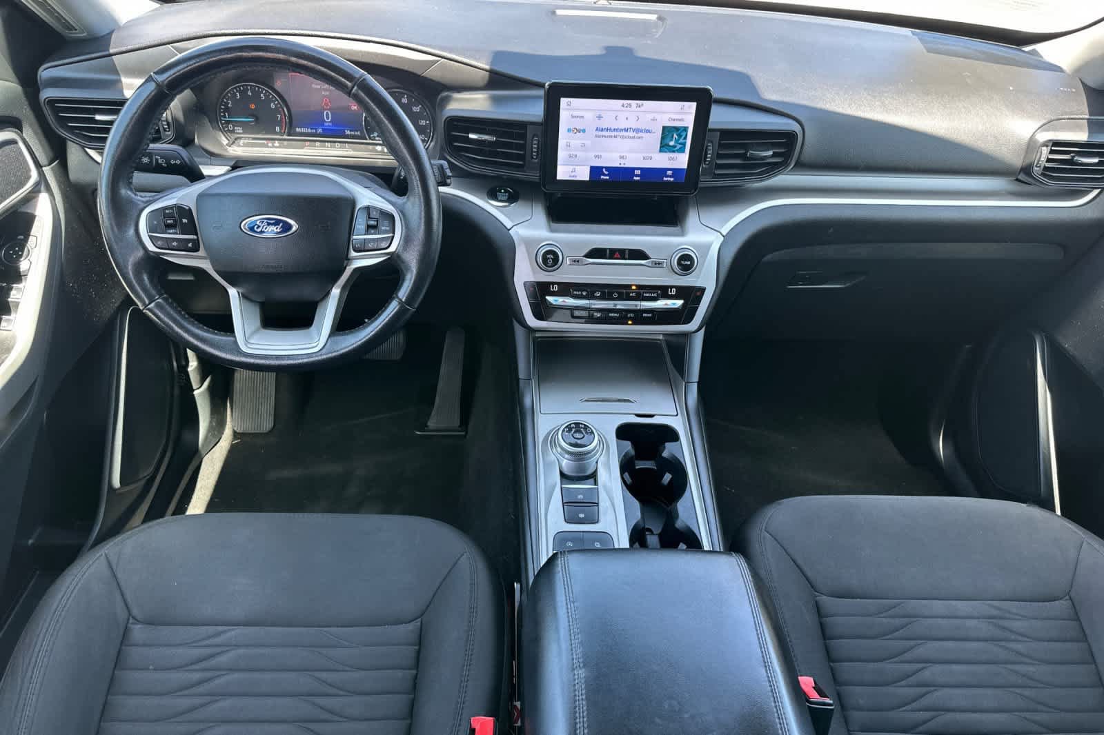 Used 2021 Ford Explorer XLT RWD image 4