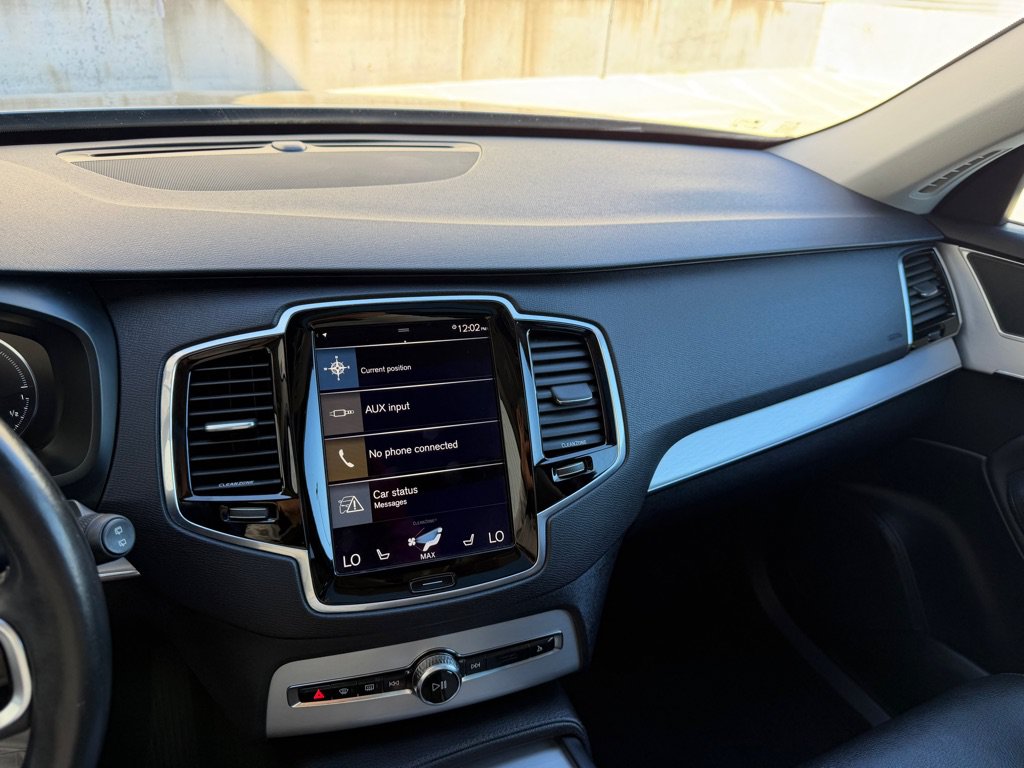 Used 2016 Volvo XC90 T8 Momentum w/ Vision Package AWD/4WD image 18
