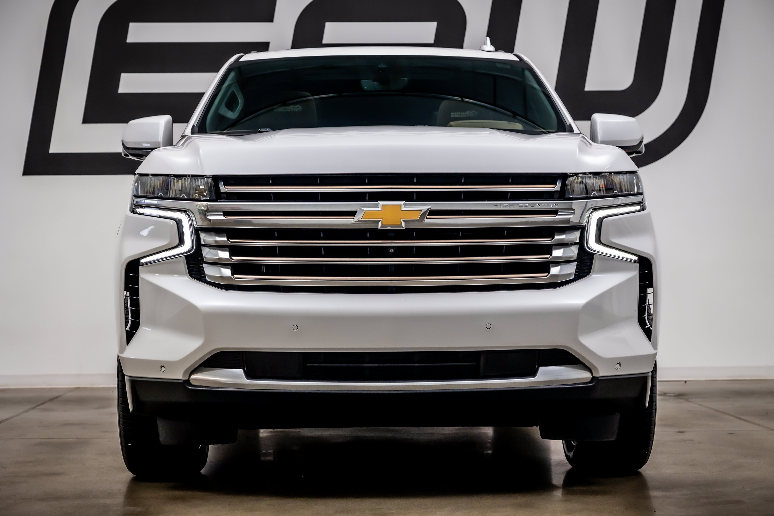 Used 2021 Chevrolet Tahoe High Country w/ Premium Package AWD/4WD image 4