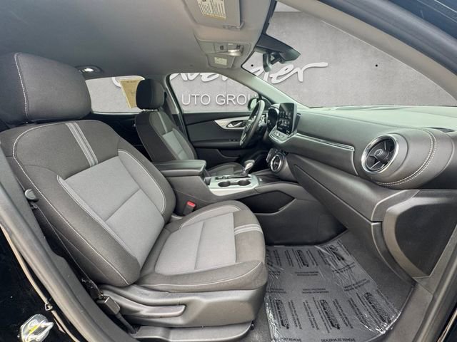 Used 2023 Chevrolet Blazer LT w/ Convenience Package FWD image 24