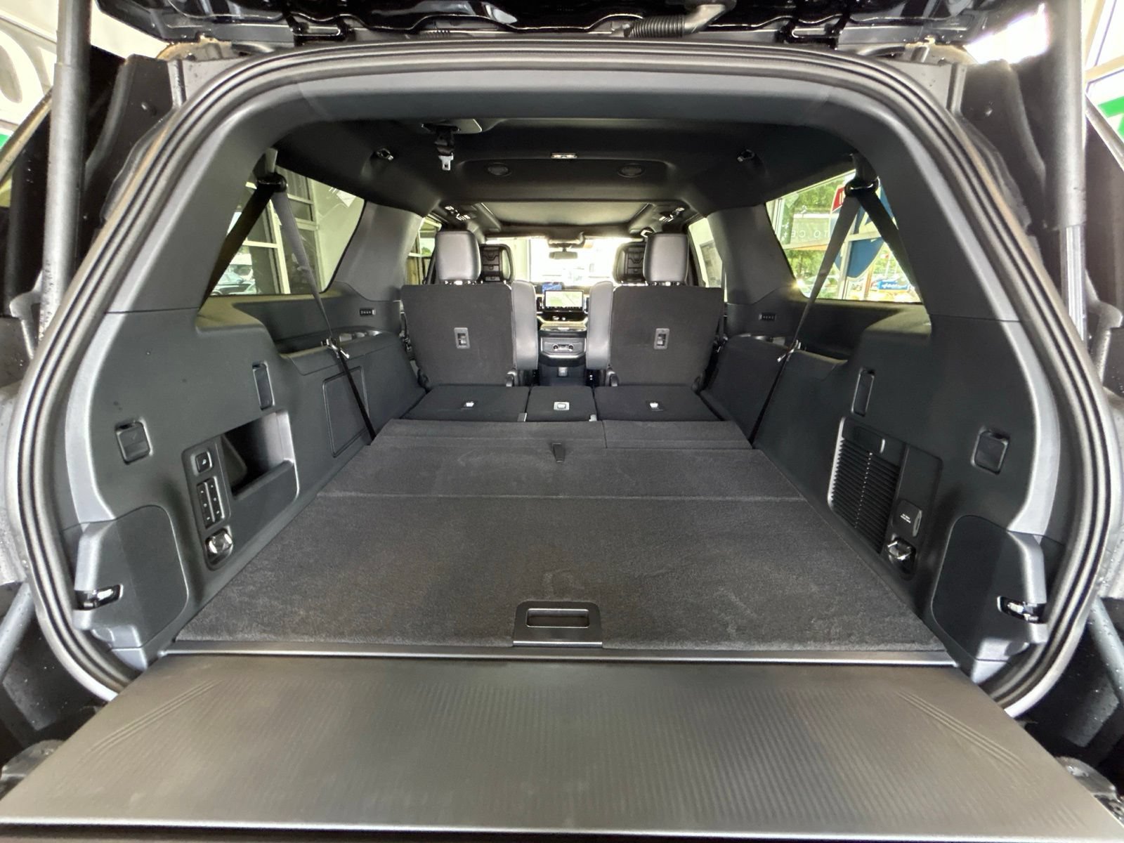 New 2027 Ford Expedition Max Platinum w/ Stealth Appearance Package AWD/4WD image 14
