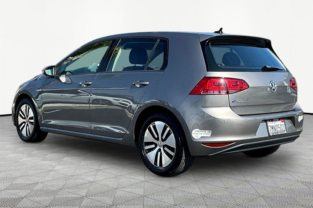 Used 2015 Volkswagen e-Golf SEL Premium FWD image 4