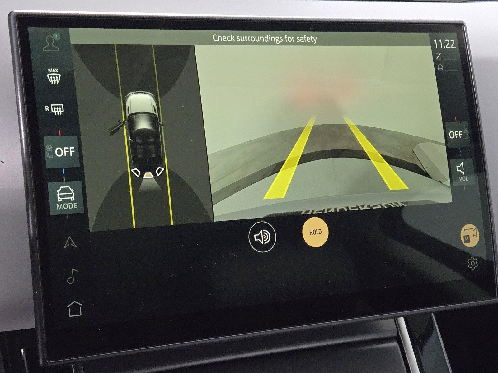 Used 2024 Land Rover Range Rover Evoque Dynamic SE image 25