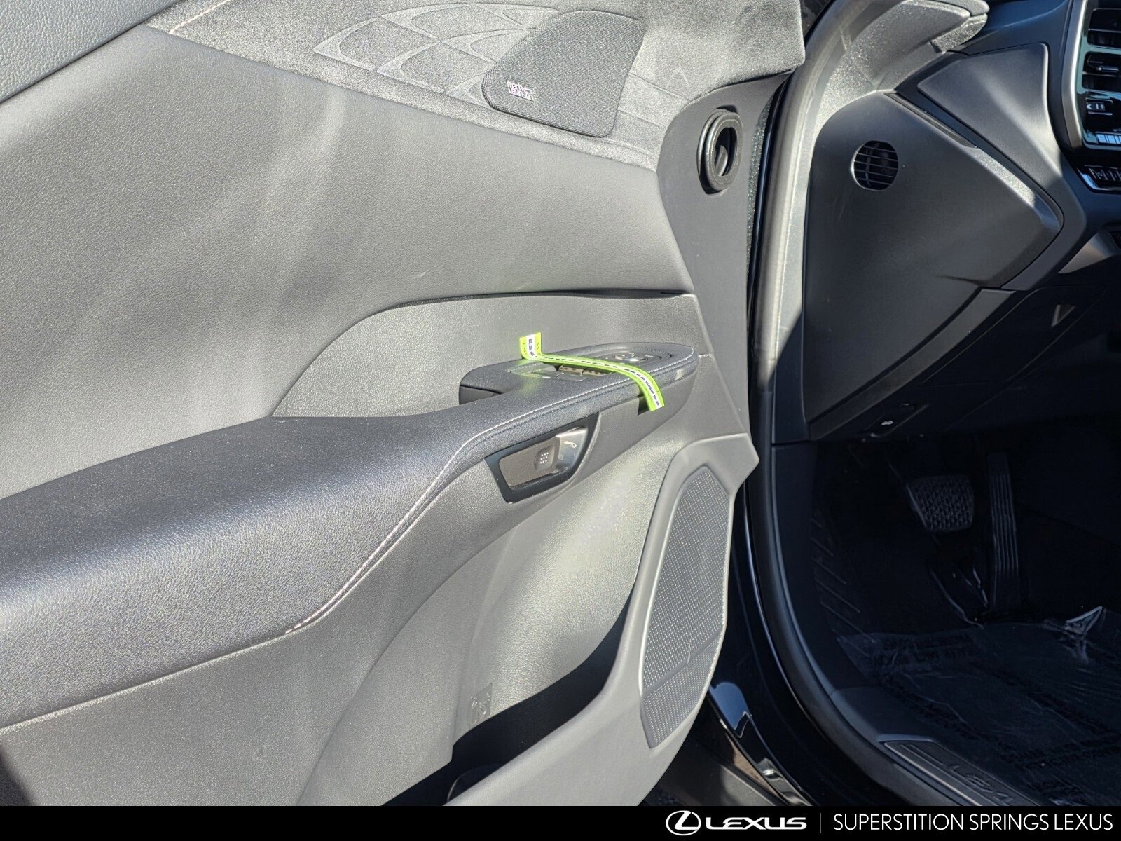 New 2026 Lexus RX 450h AWD image 11