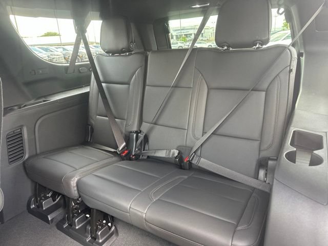 New 2026 Chevrolet Suburban High Country AWD/4WD image 30
