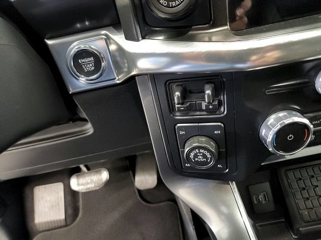 Used 2023 Ford F150 Lariat w/ Equipment Group 502A High AWD/4WD image 31