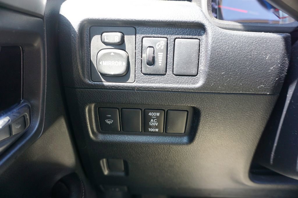 Used 2017 Toyota 4Runner SR5 image 4