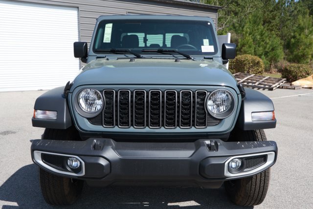 New 2026 Jeep Gladiator Sport image 2