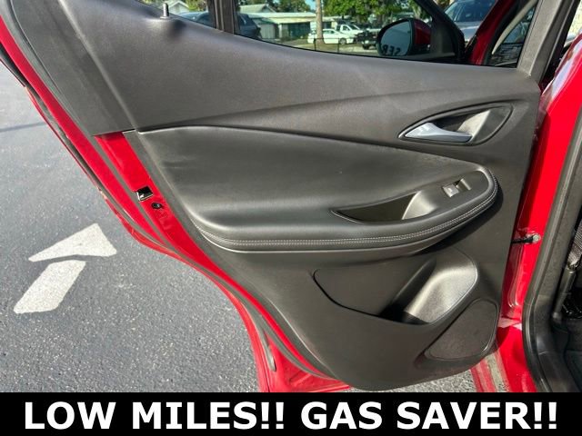 Used 2021 Buick Encore GX Select w/ Sport Touring Package FWD image 13