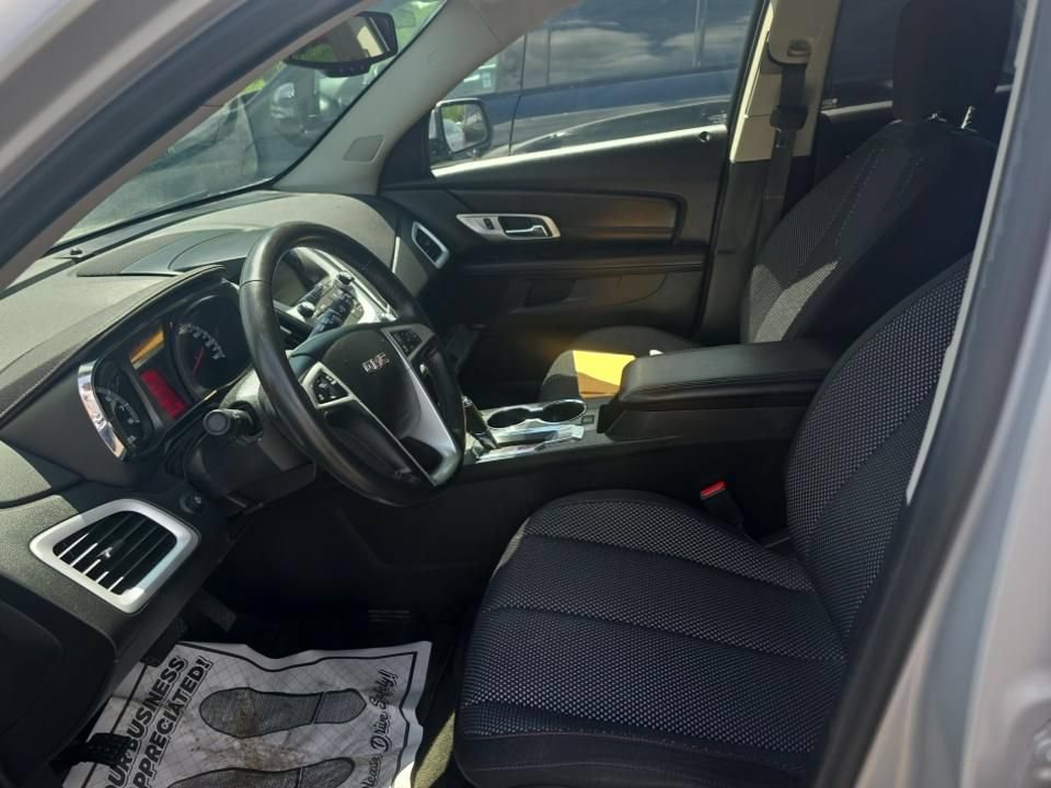 Used 2017 GMC Terrain SLE w/ Chrome Package FWD image 7