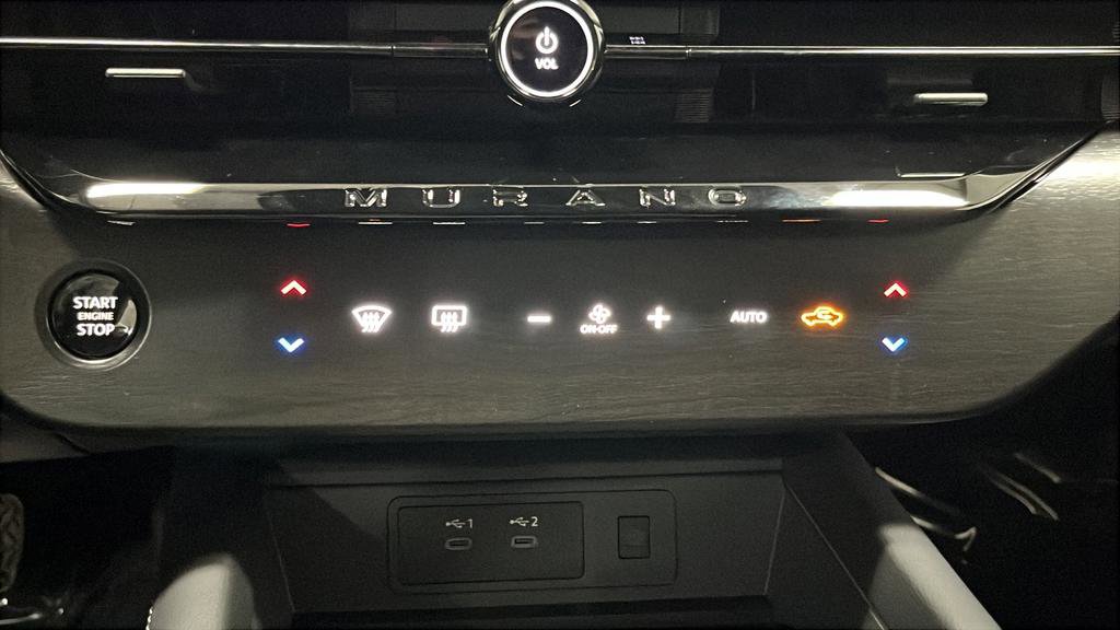 Used 2025 Nissan Murano SV AWD/4WD image 17