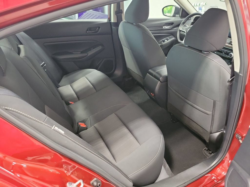 Used 2024 Nissan Altima 2.5 SV FWD image 16