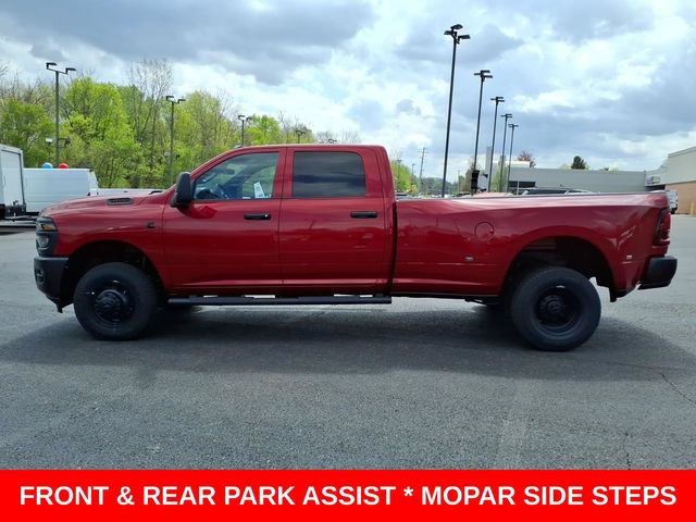New 2026 RAM 3500 Tradesman AWD/4WD image 4