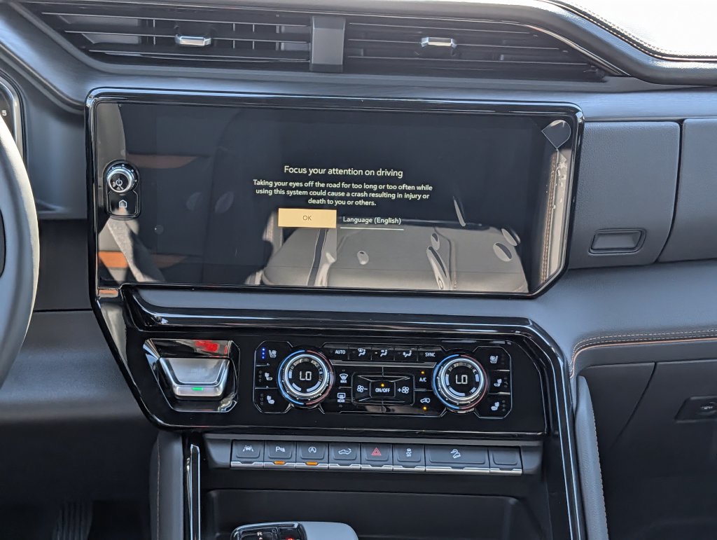 New 2026 GMC Sierra 1500 AT4 w/ AT4 Premium Package AWD/4WD image 14