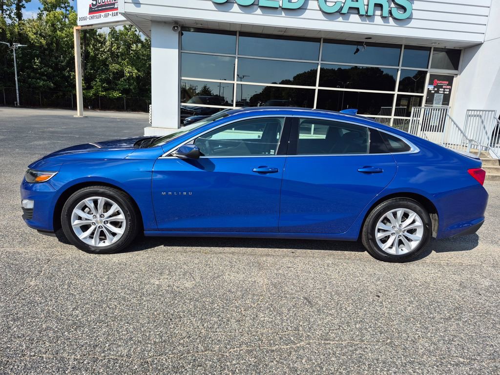 Used 2023 Chevrolet Malibu LT image 3