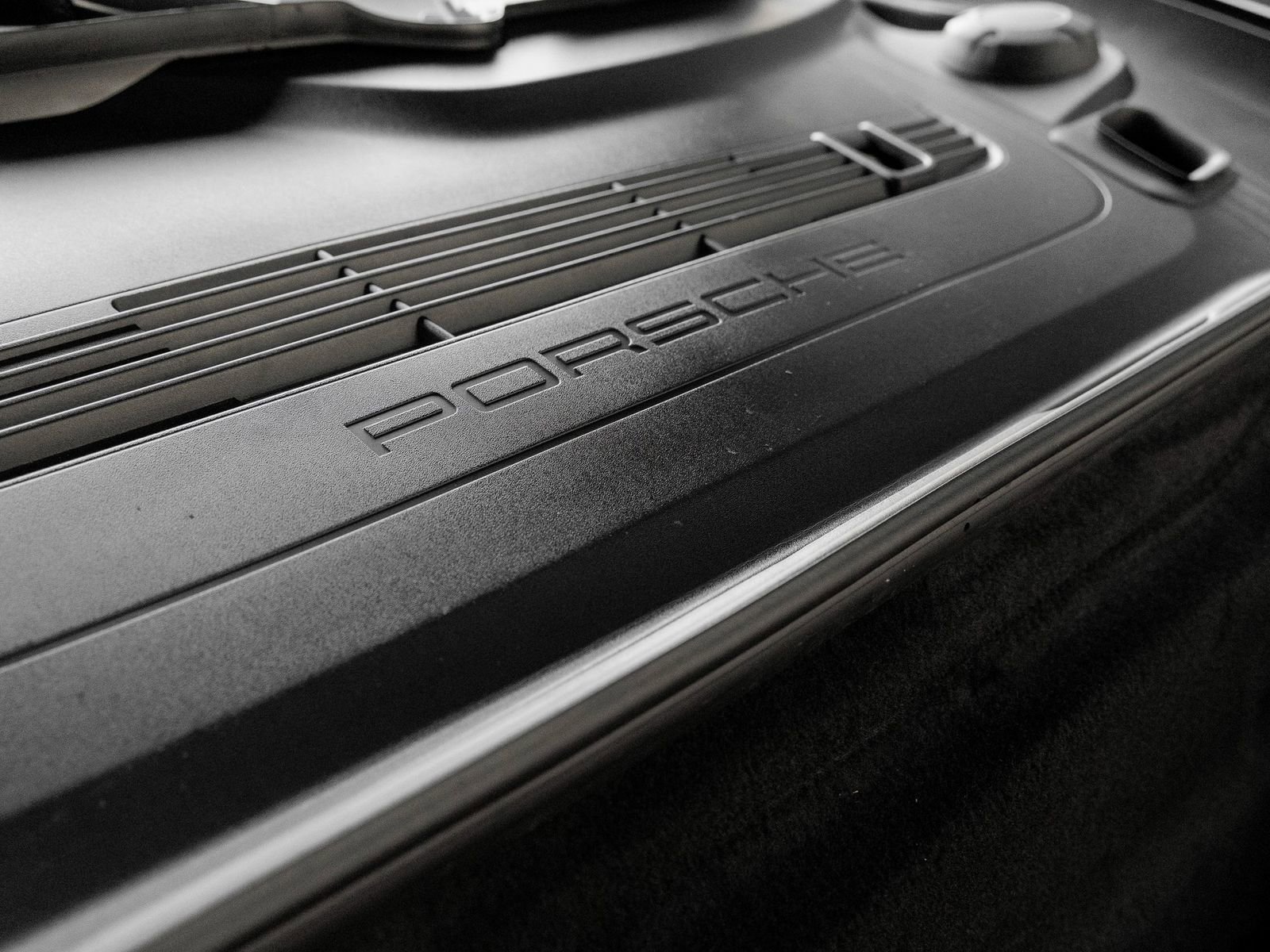 Used 2018 Porsche 911 GT2 RS image 45