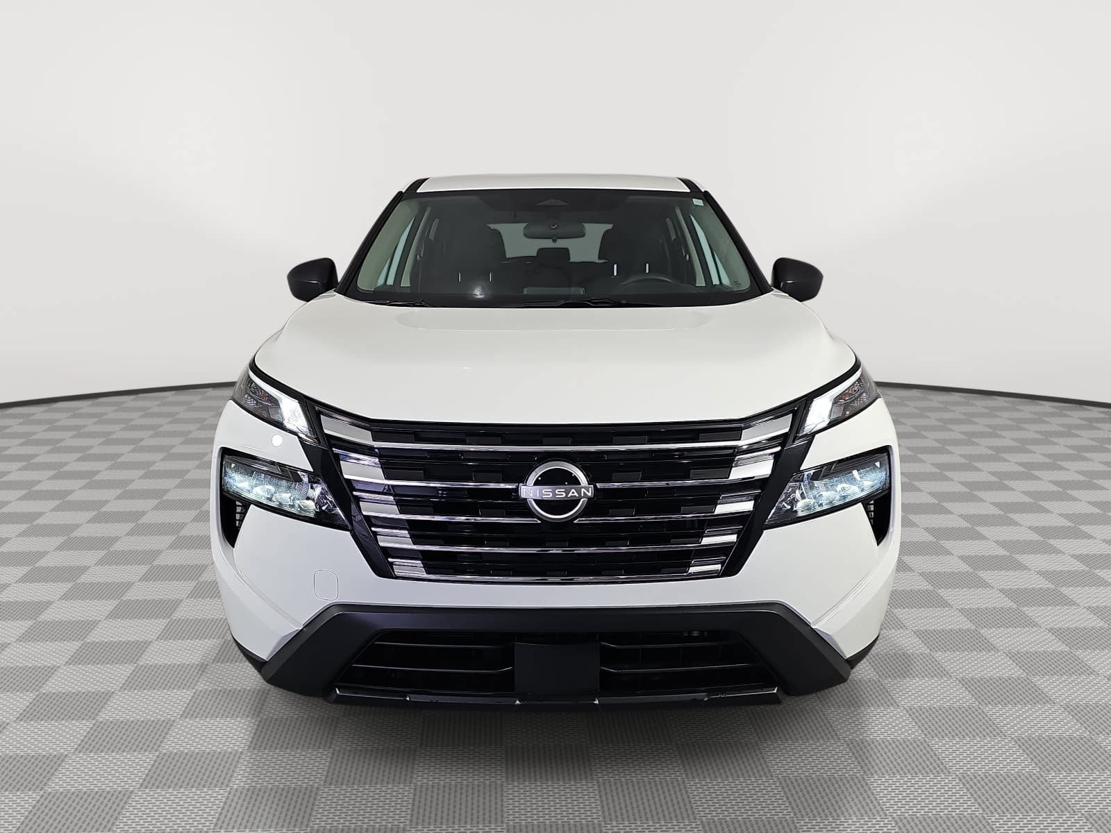 Used 2025 Nissan Rogue S FWD image 3
