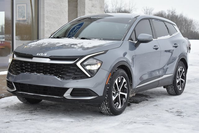 Used 2023 Kia Sportage EX image 9