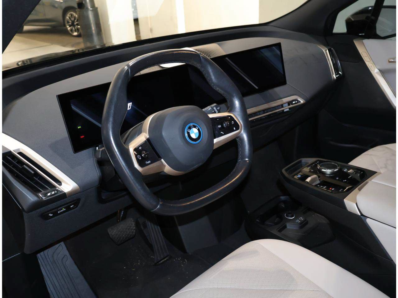 Certified 2024 BMW iX xDrive50 AWD/4WD image 10